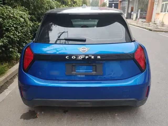 MINI Cooper — Фото автомобиля 5