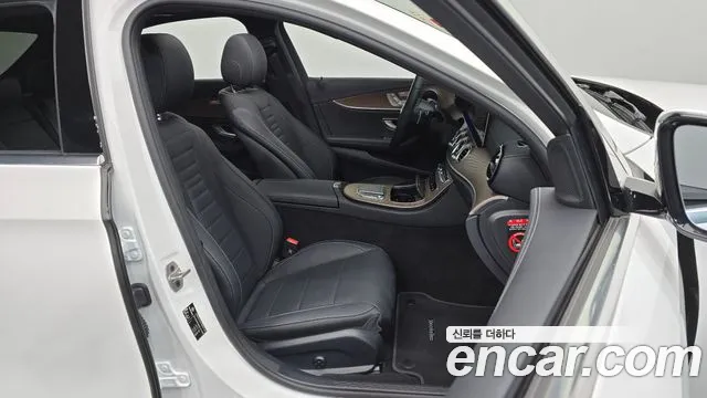 Mercedes-Benz E-Class W213 — Фото автомобиля 16