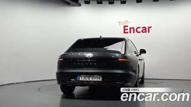 Hyundai Grandeur GN7 — Фото автомобиля 4