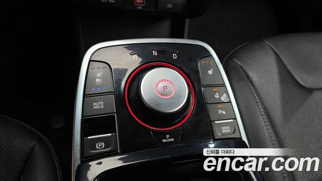 Kia Niro — Фото автомобиля 9