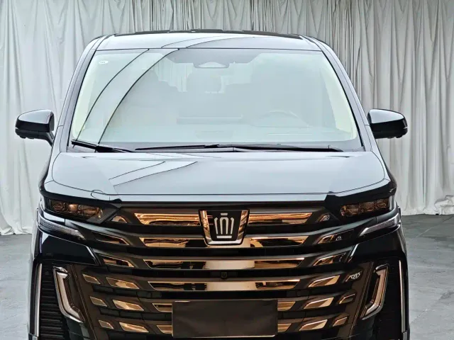 Toyota Vellfire — Фото автомобиля 3