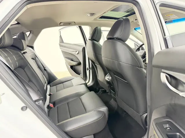 Geely Binrui — Фото автомобиля 9
