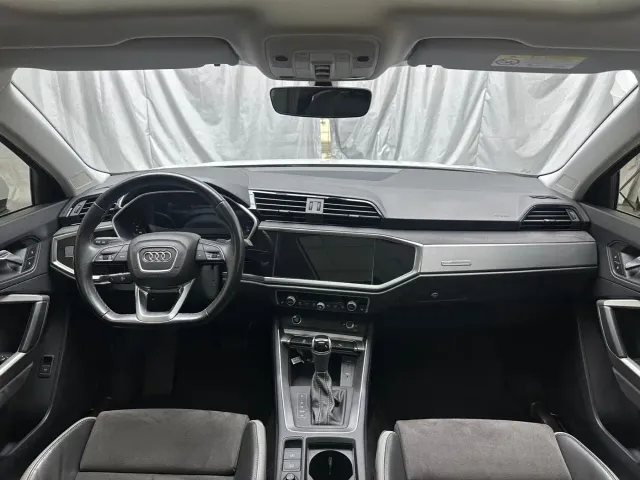 Audi Q3 — Фото автомобиля 5