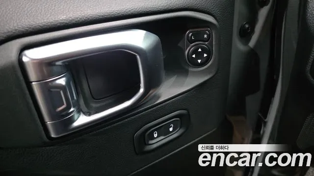Jeep Wrangler Wrangler (JL) — Фото автомобиля 18