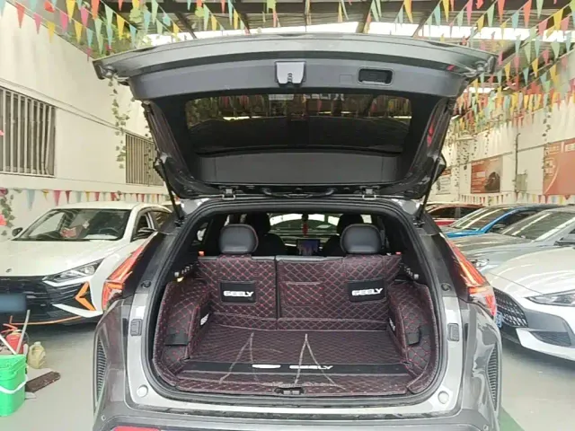 Geely Boyue — Фото автомобиля 18