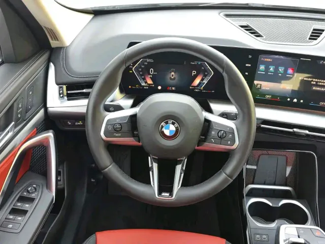 BMW BMW X1 2026 Model Year sDrive25Li M Sport Package — Фото автомобиля 4