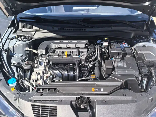 Hyundai Elantra — Фото автомобиля 7