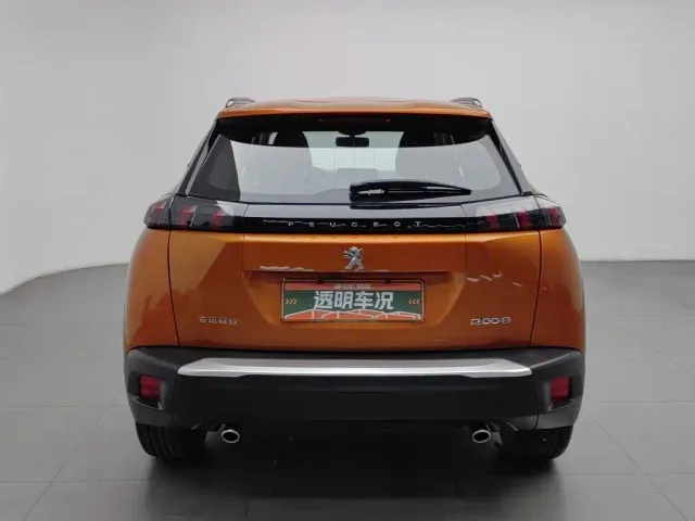 Peugeot 2008 — Фото автомобиля 4