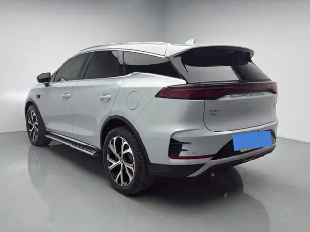 BYD Tang — Фото автомобиля 2