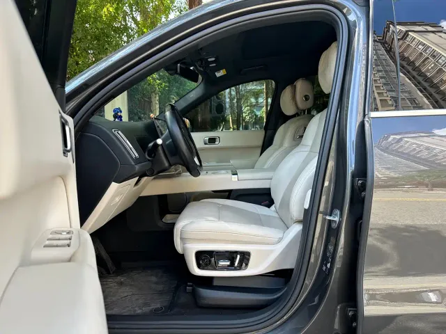 Li Auto L9 — Фото автомобиля 2