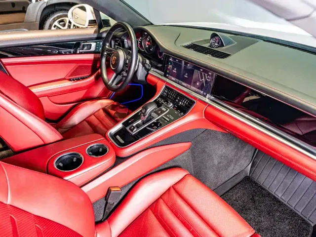 Porsche Panamera — Фото автомобиля 9