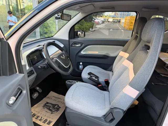 Wuling Motors Hongguang MINIEV 2022 Macaron Color Edition (LFP) — Фото автомобиля 4