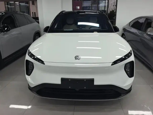 Nio ES6 — Фото автомобиля 2