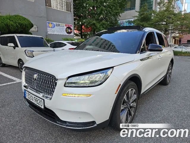 Lincoln Corsair — Фото автомобиля 3