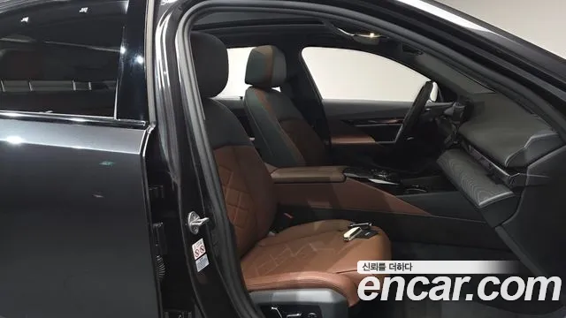 BMW i5 G60 — Фото автомобиля 16