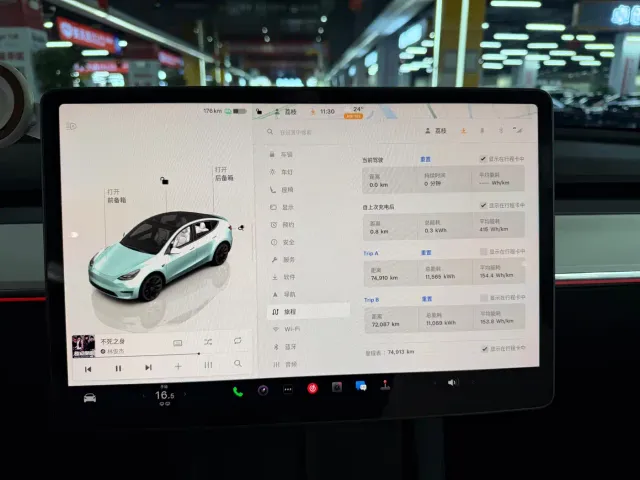 Tesla Model Y — Фото автомобиля 18