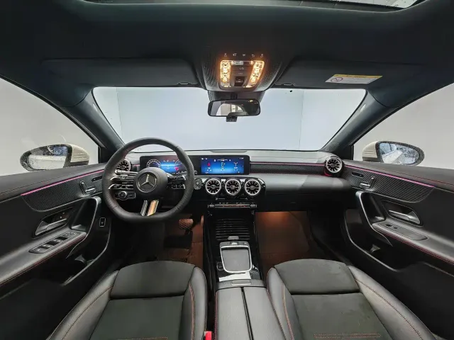 Mercedes-Benz A-Class — Фото автомобиля 9