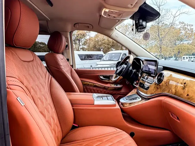 Mercedes-Benz V-Class — Фото автомобиля 8