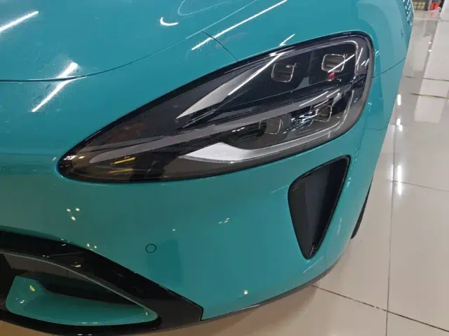 Xiaomi SU7 — Фото автомобиля 23