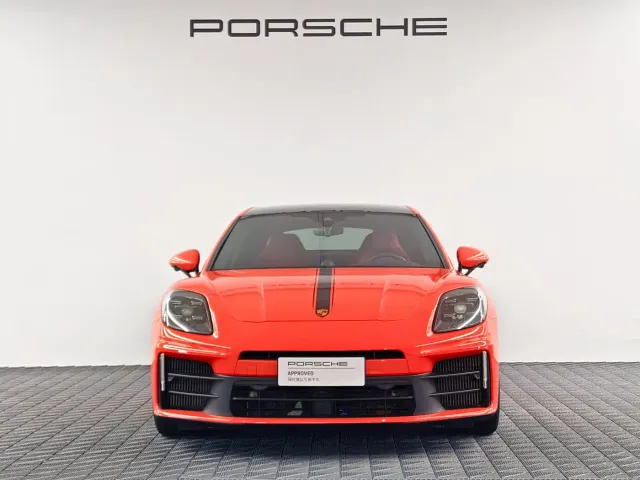 Porsche Panamera — Фото автомобиля 2