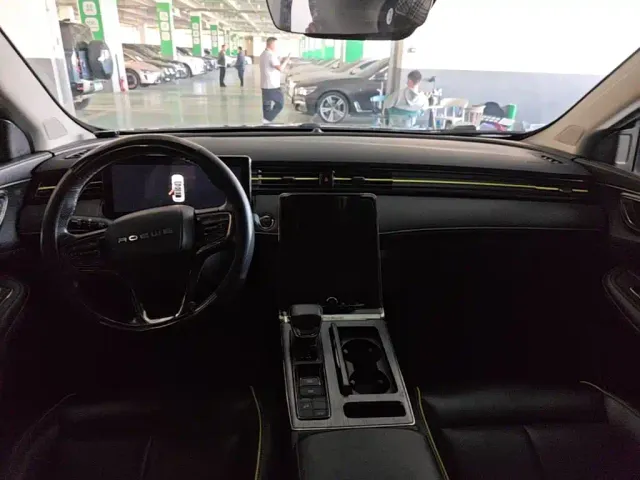Roewe RX5 — Фото автомобиля 12