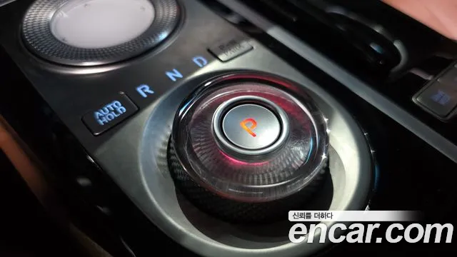Genesis G80 Бензин 2.5 турбо 2WD — Фото автомобиля 9