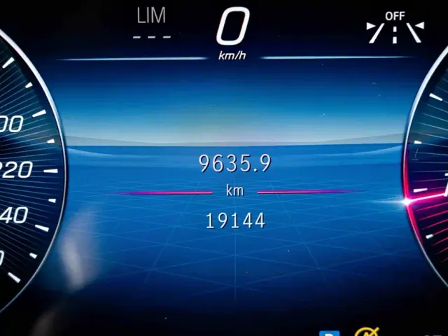 Mercedes-Benz C-Class — Фото автомобиля 9