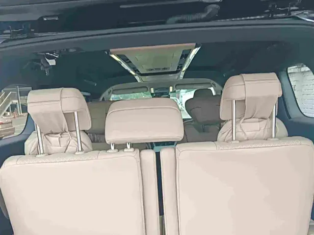 Toyota Vellfire — Фото автомобиля 9