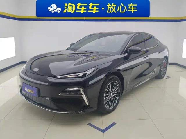 Фотография автомобиля — Geely Galaxy Xingyao 8