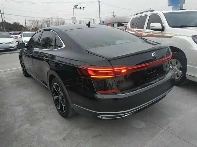 Volkswagen Passat — Фото автомобиля 22