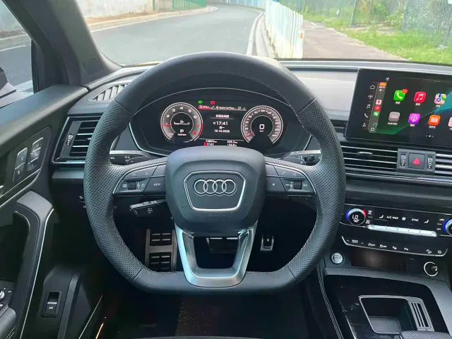 Audi Q5L Sportback — Фото автомобиля 12