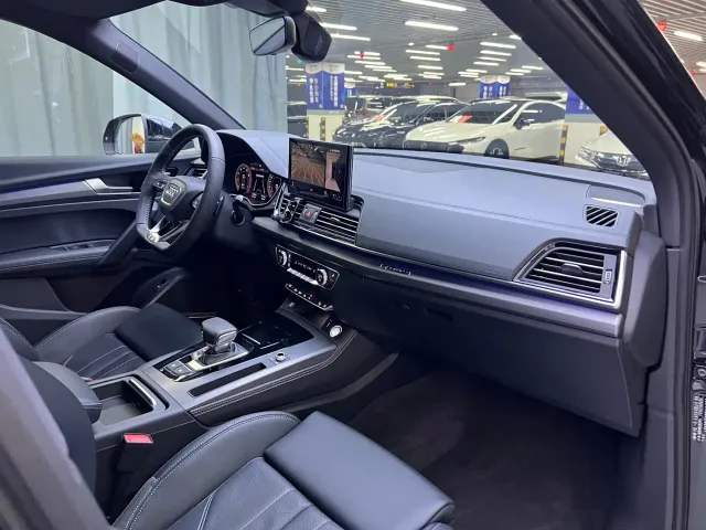 Audi Q5L — Фото автомобиля 14