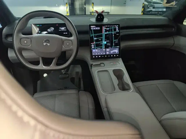 Nio EC6 — Фото автомобиля 9