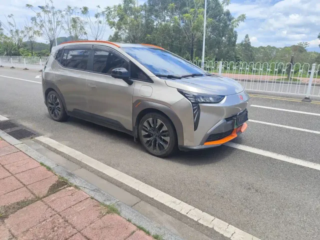 GAC Aion Y — Фото автомобиля 2
