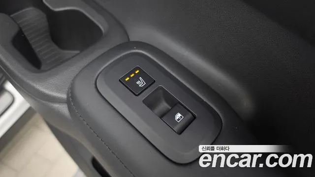 Hyundai Santafe Santa Fe (MX5) Бензин 2.5T 4WD — Фото автомобиля 19