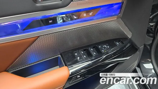 BMW 7-Series 7 серия (G70) 740i xDrive M Sport — Фото автомобиля 20