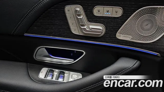 Mercedes-Benz GLE-Class — Фото автомобиля 26