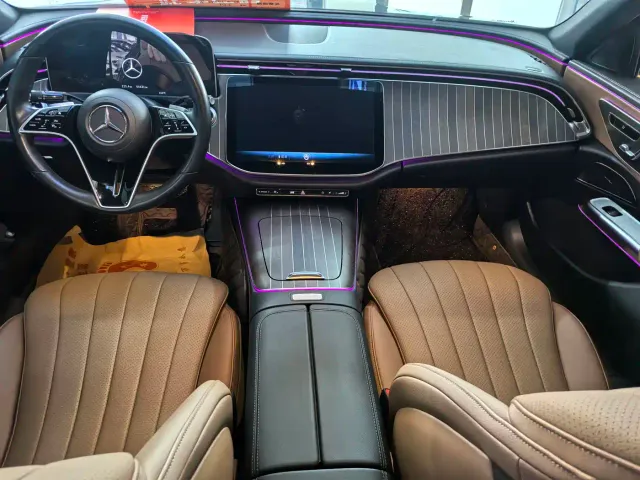 Mercedes-Benz E-Class — Фото автомобиля 8