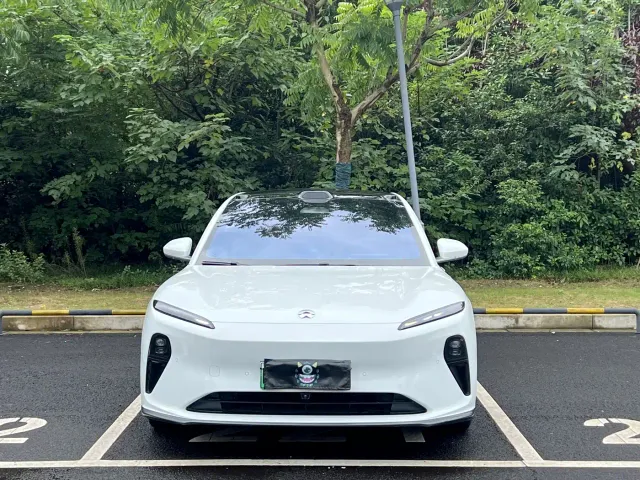 Nio ET5 — Фото автомобиля 2
