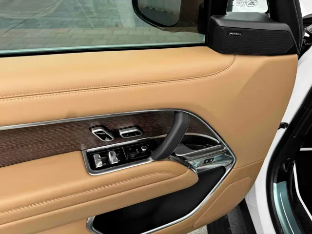 Land Rover Range Rover — Фото автомобиля 7