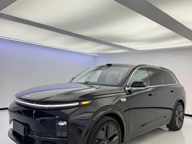 Фотография автомобиля — Li Auto L7