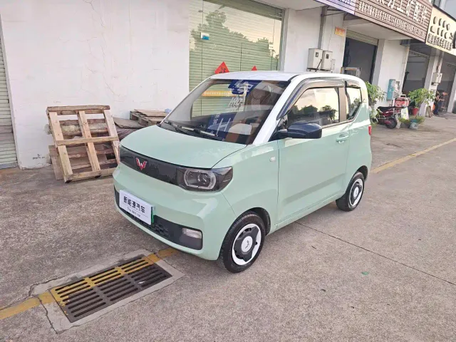 Фотография автомобиля — Wuling Hongguang Mini EV