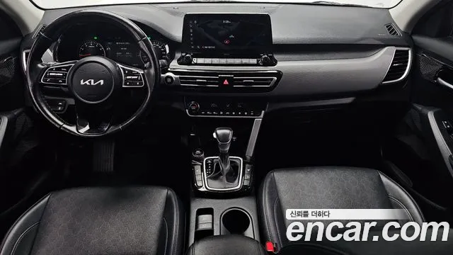 Kia Seltos — Фото автомобиля 10
