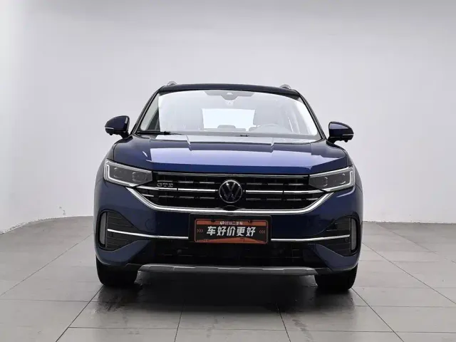 Volkswagen Tayron GTE Plug-in Hybrid — Фото автомобиля 3