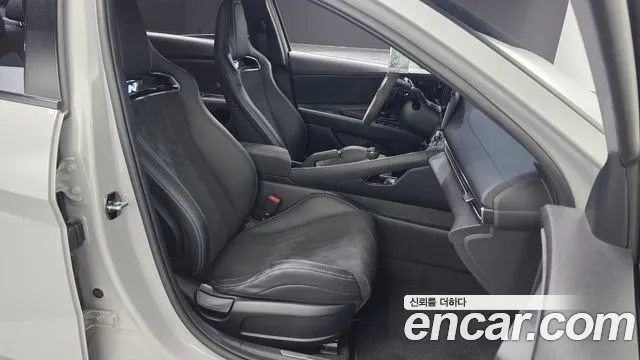 Hyundai AVANTE — Фото автомобиля 11