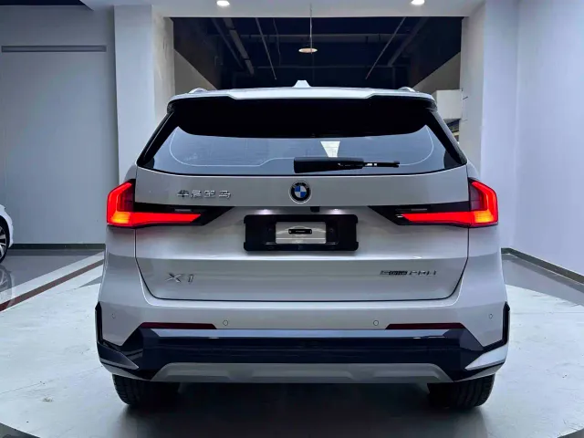 BMW X1 — Фото автомобиля 6