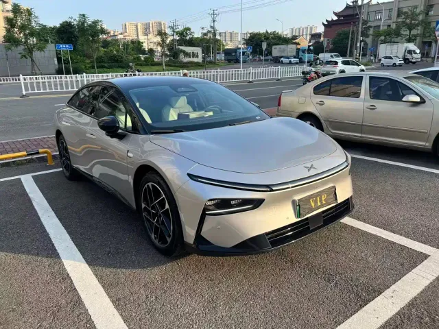 Xpeng P7+ — Фото автомобиля 3