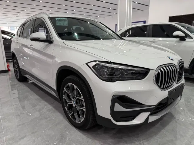 BMW X1 — Фото автомобиля 3