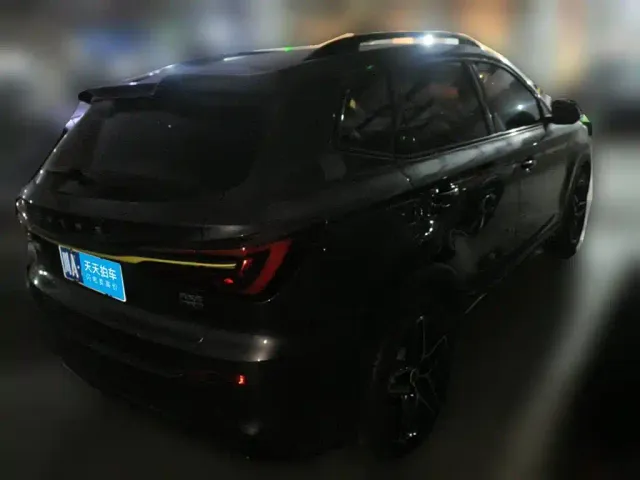 Roewe RX5 — Фото автомобиля 2