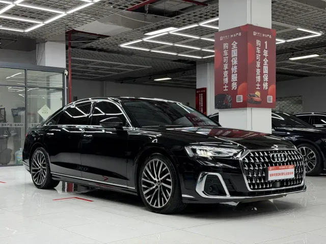 Audi A8 — Фото автомобиля 3